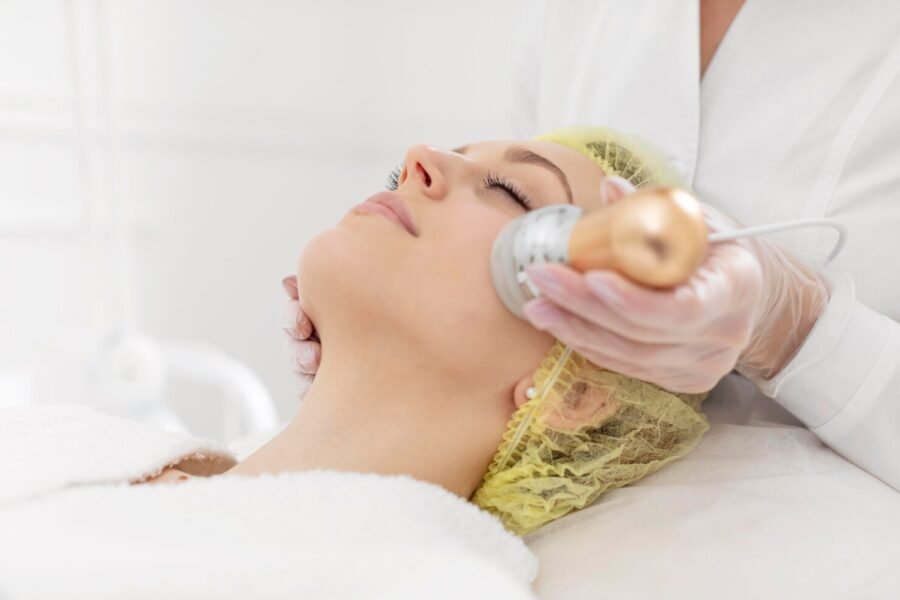 Chứng nhận điều trị bằng vi kim tần số vô tuyến